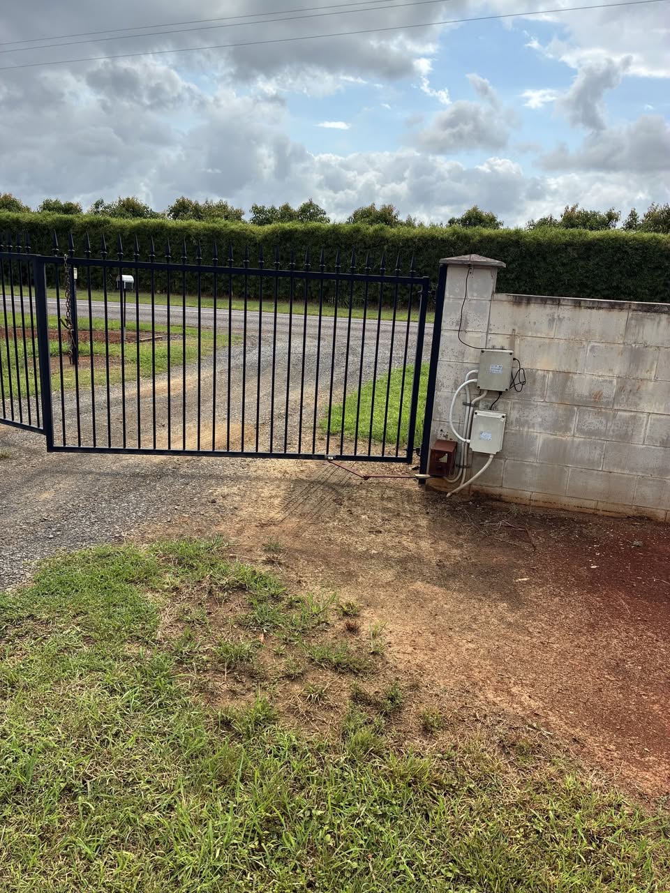 Gate repair example - older automatic gate with motor issues